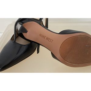 Nine West high heeled black leather t-strapped shoes